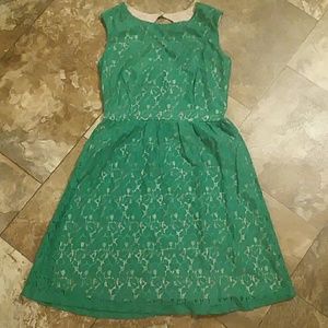 Kelly Green Lacey Dress